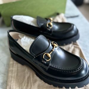 Gucci women’s leather Loafer